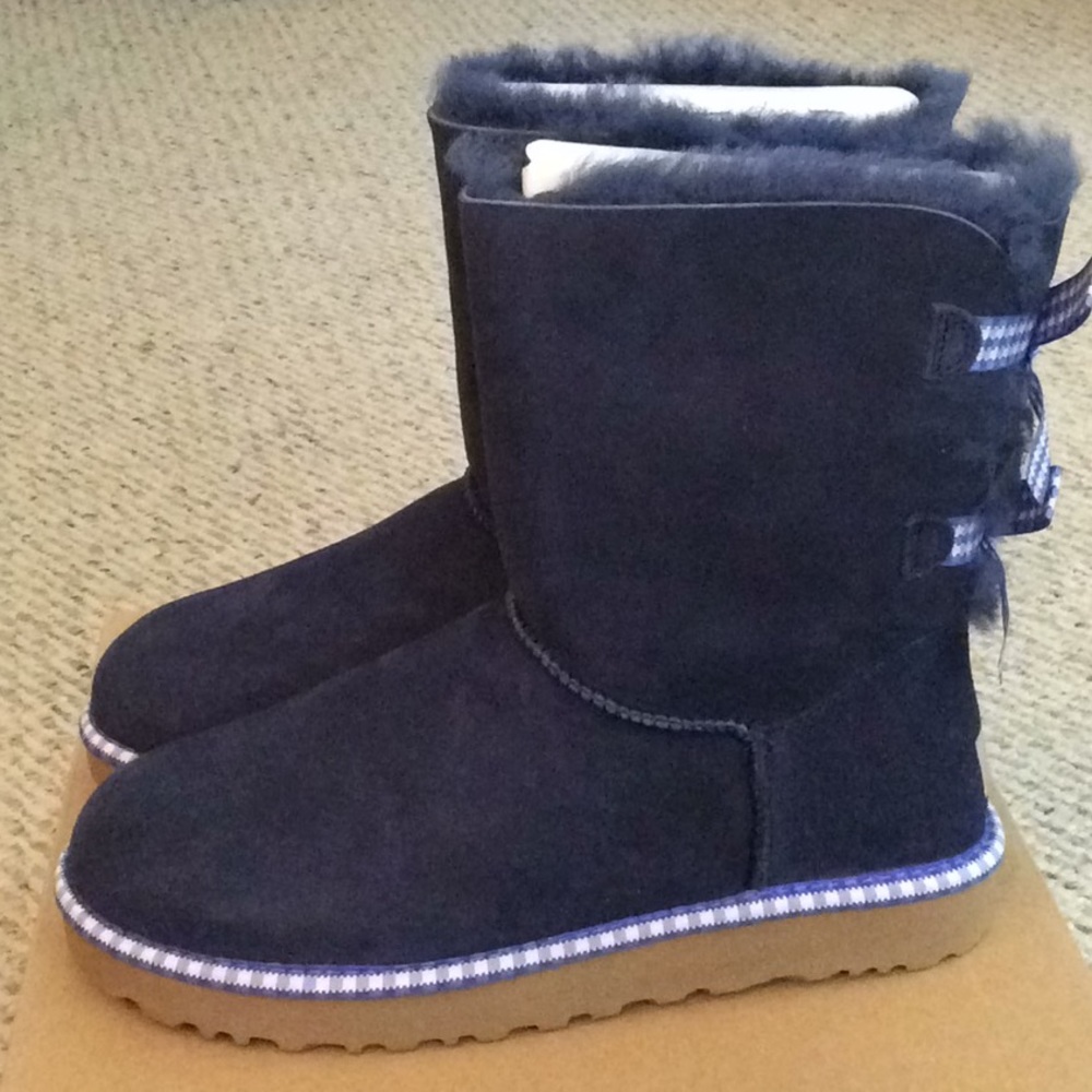 π Authentic UGG blue bailey bow boots- size 9 - Picture 7 of 8
